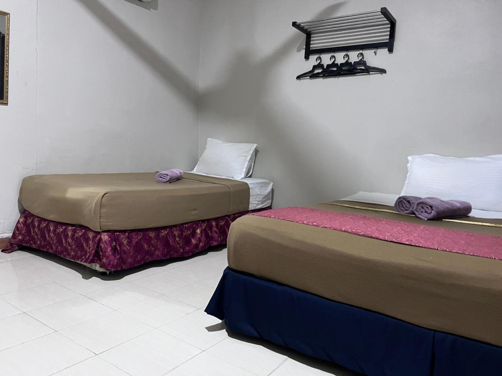 Capital O 91017 Tuba Beach Resort @ Pulau Tuba Kuah Extérieur photo